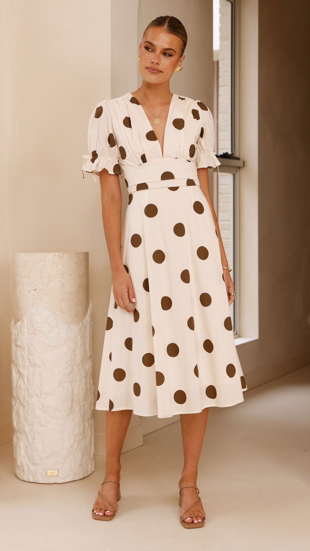 Alondra Midi Dress - White/Camel