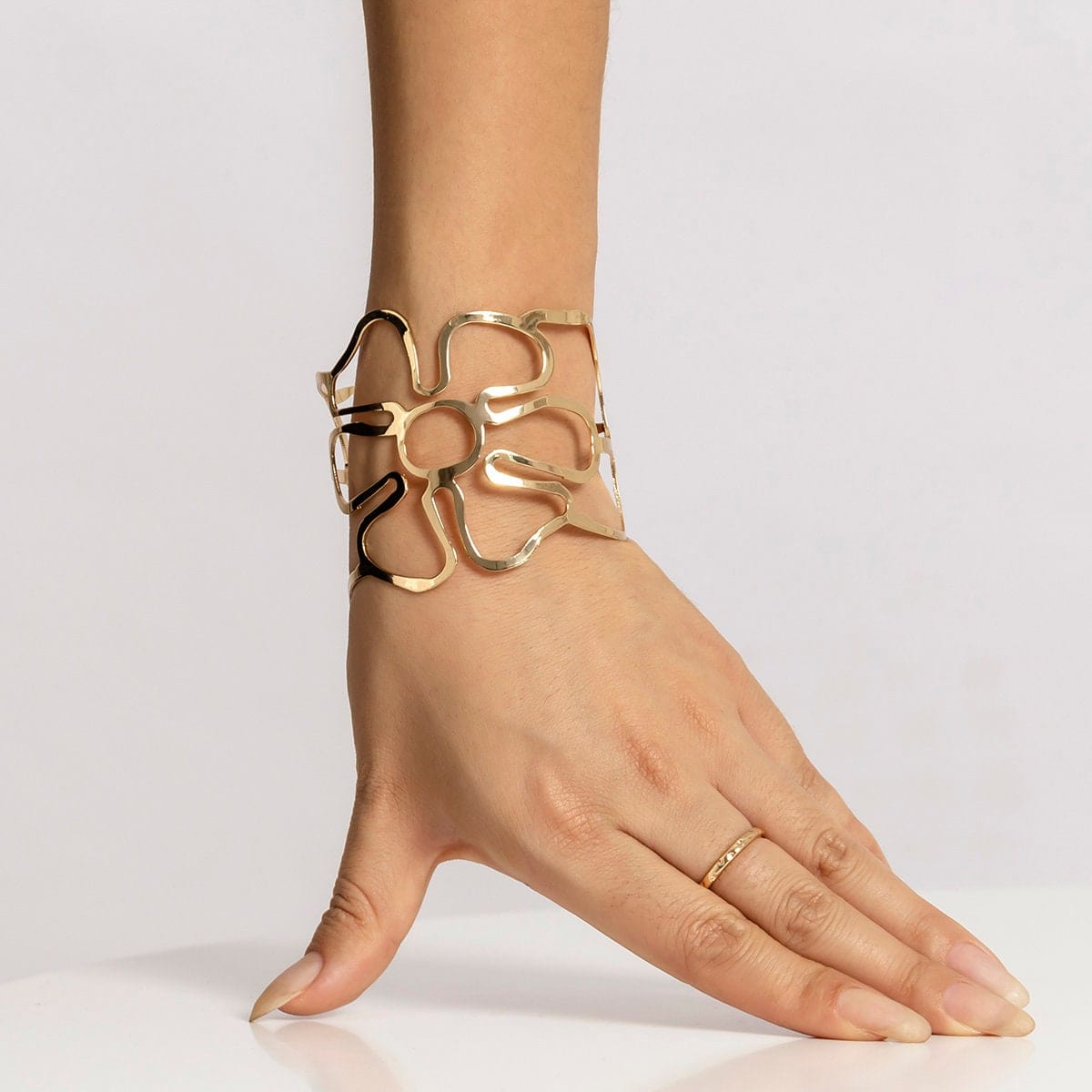 Geometric Abstract Flower Pattern Open Cuff Bangle Bracelet